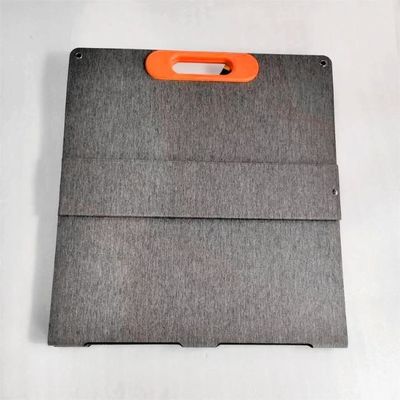मोबाइल फोन के लिए 4 गुना 36V 200W बैकपैकिंग फोल्डेबल सोलर चार्जर