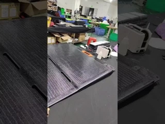 पोर्टेबल सोलर पैनल चार्जर 18V 200W मोनोक्रिस्टलाइन सिलिकॉन सोलर पैनल