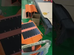 चलते-फिरते चार्ज करने के लिए सुविधाजनक फोल्डेबल 30W सोलर पैनल चार्जर