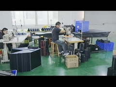 USB उपकरणों के लिए पोर्टेबल 60W फोल्डिंग सोलर पैनल चार्जर किट रिचार्जेबल बैग